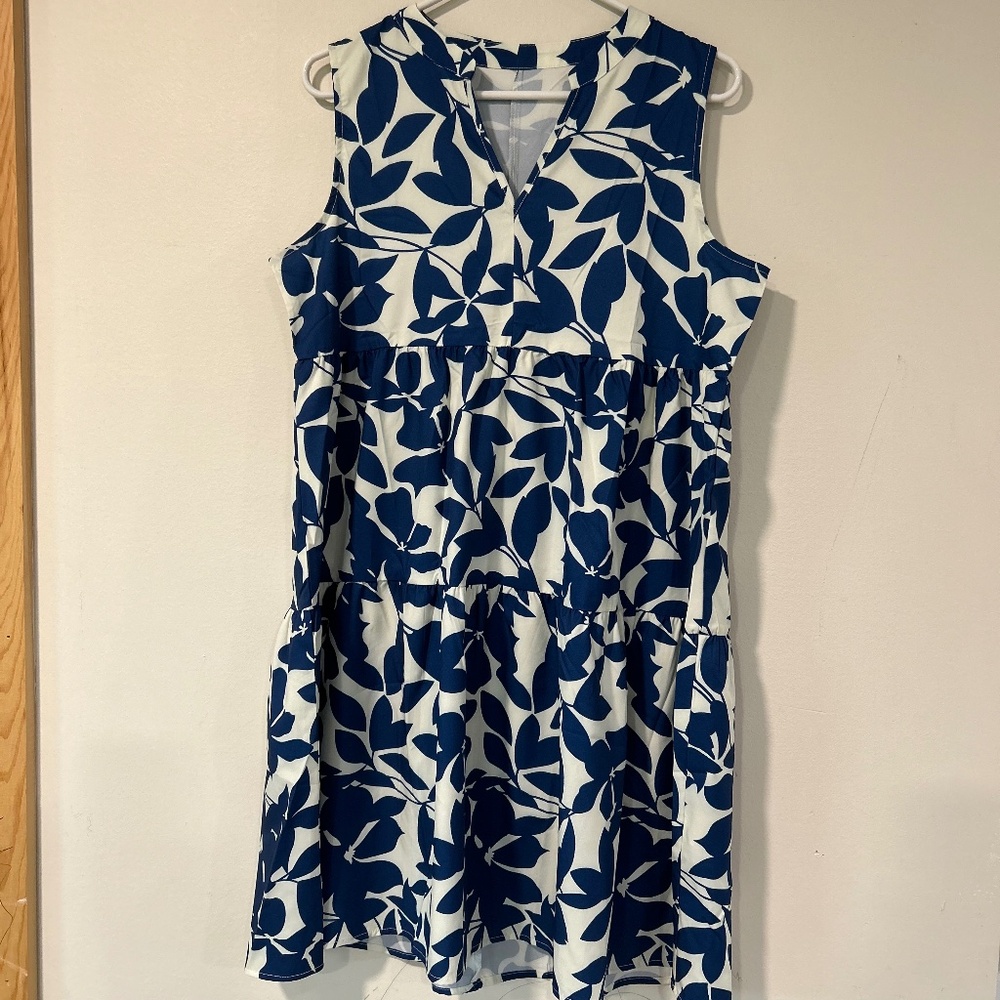 🌻Like New! Shein Floral Sleeveless Dress